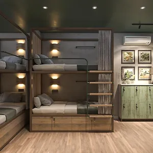 旅馆 The Roof Tiles Hostel, 胡志明市